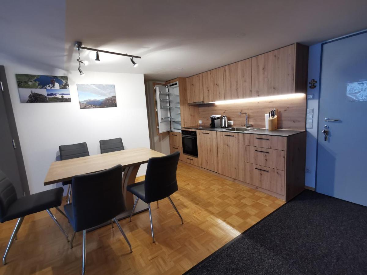 Apartment Bergfuehrer Warth  Buitenkant foto