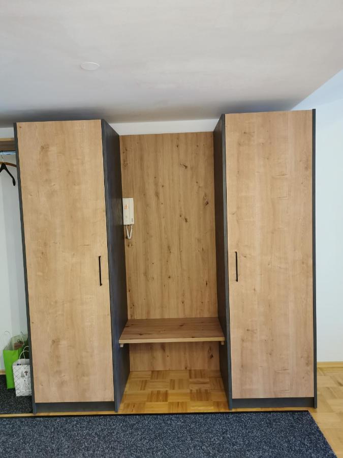 Apartment Bergfuehrer Warth  Buitenkant foto