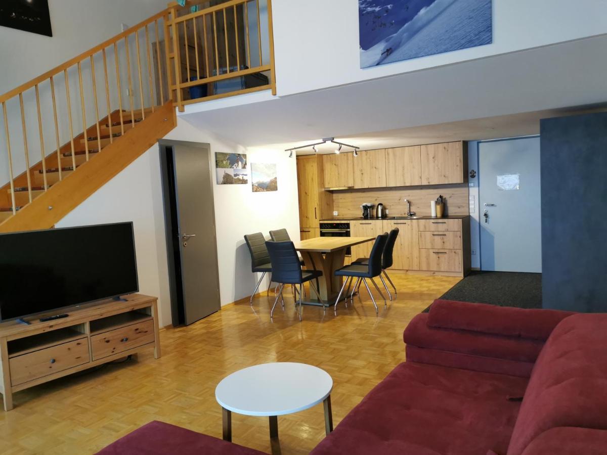 Apartment Bergfuehrer Warth  Buitenkant foto